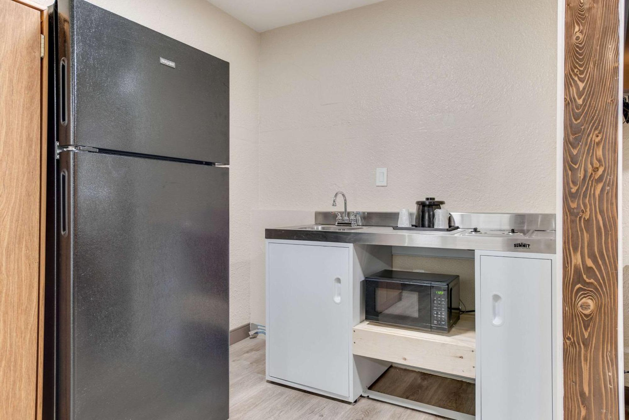 Suburban Studios Near Mesa Verde コーテズ エクステリア 写真