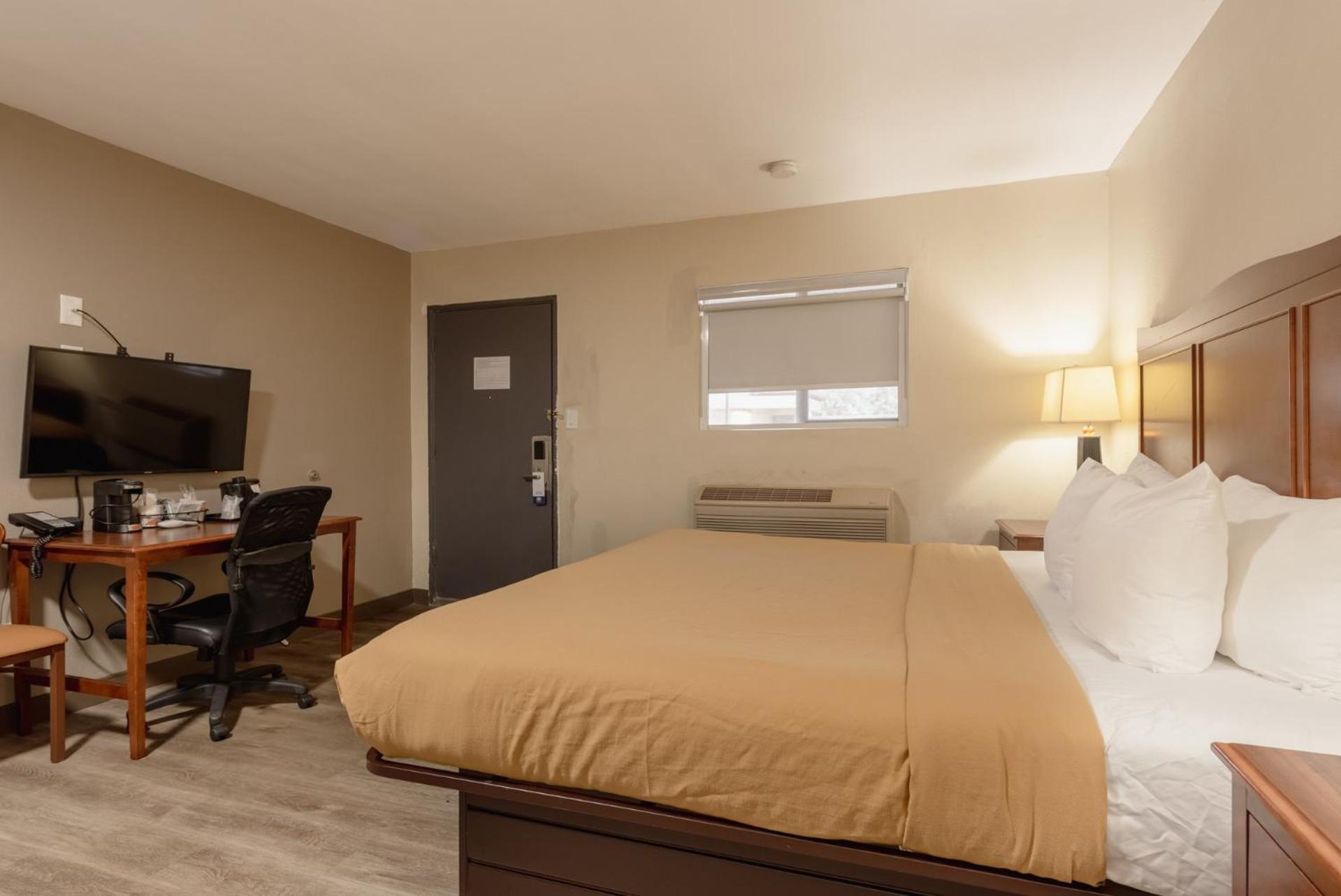 Suburban Studios Near Mesa Verde コーテズ エクステリア 写真